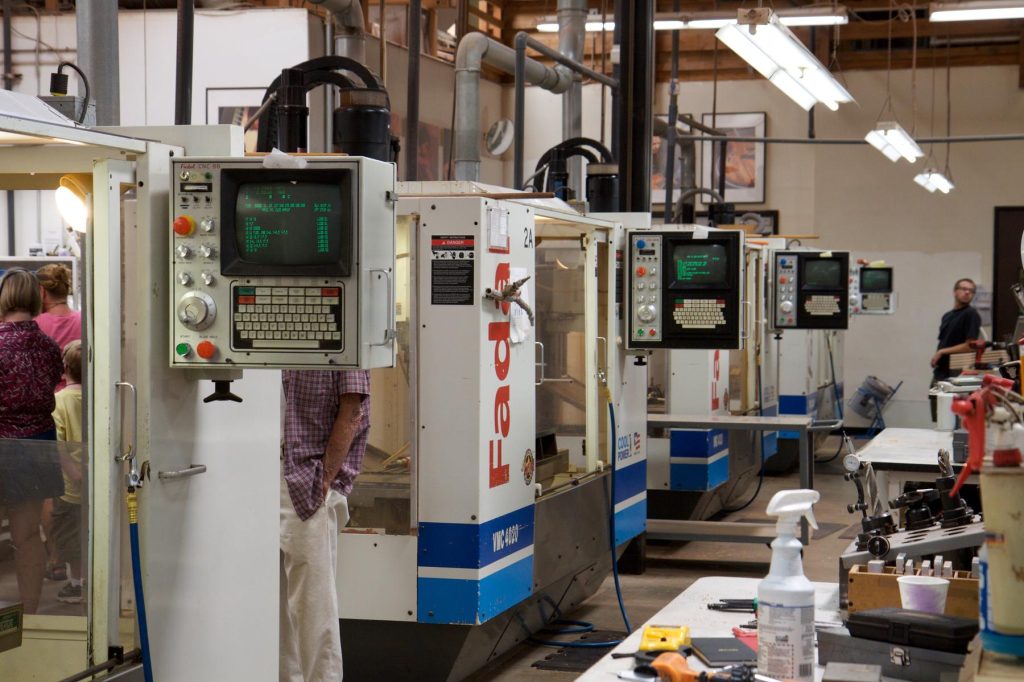 File:TGFT25 Fadal CNC machines - Taylor Guitar Factory.jpg - Image of CNC machining, An image of a S